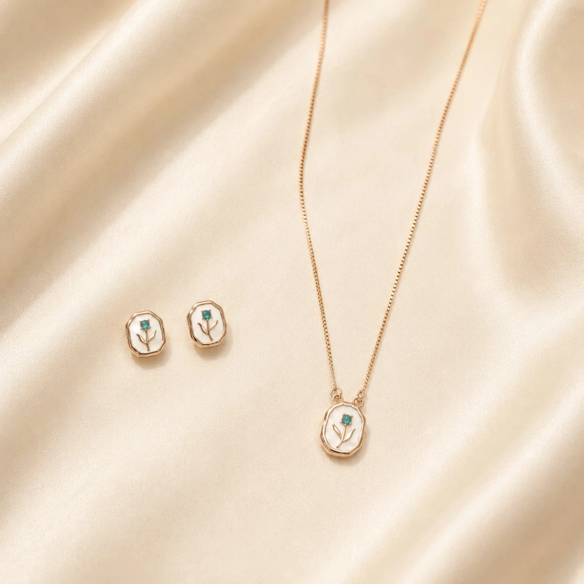 925 Silver Women’s Floral Pendant Half Set