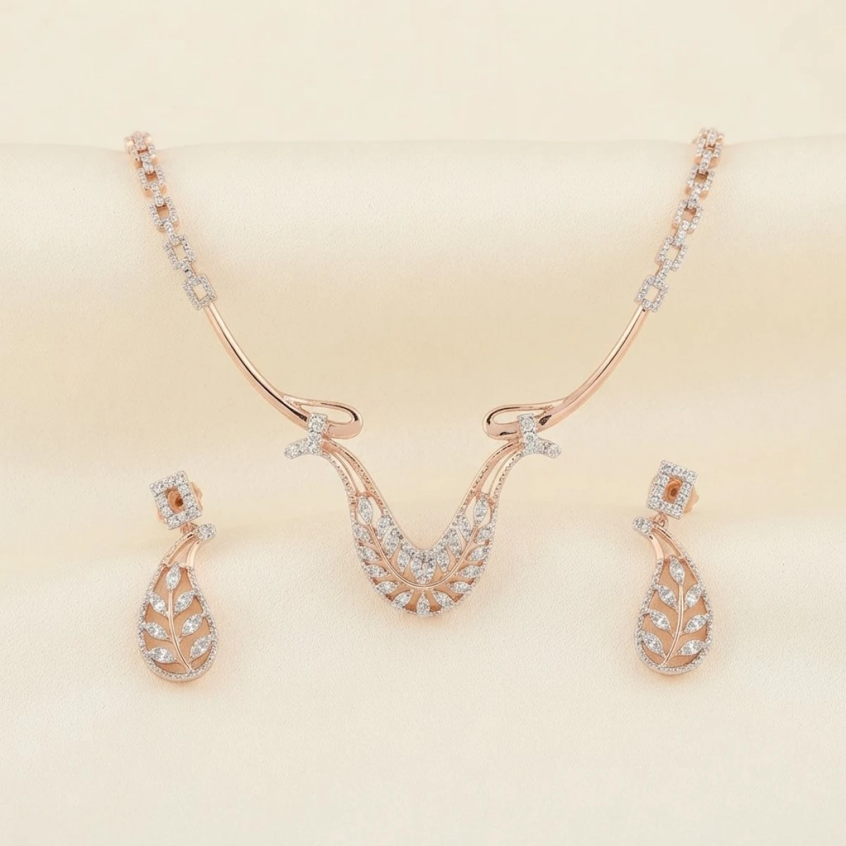 Elegant Gold and Diamond Leaf Necklace Set