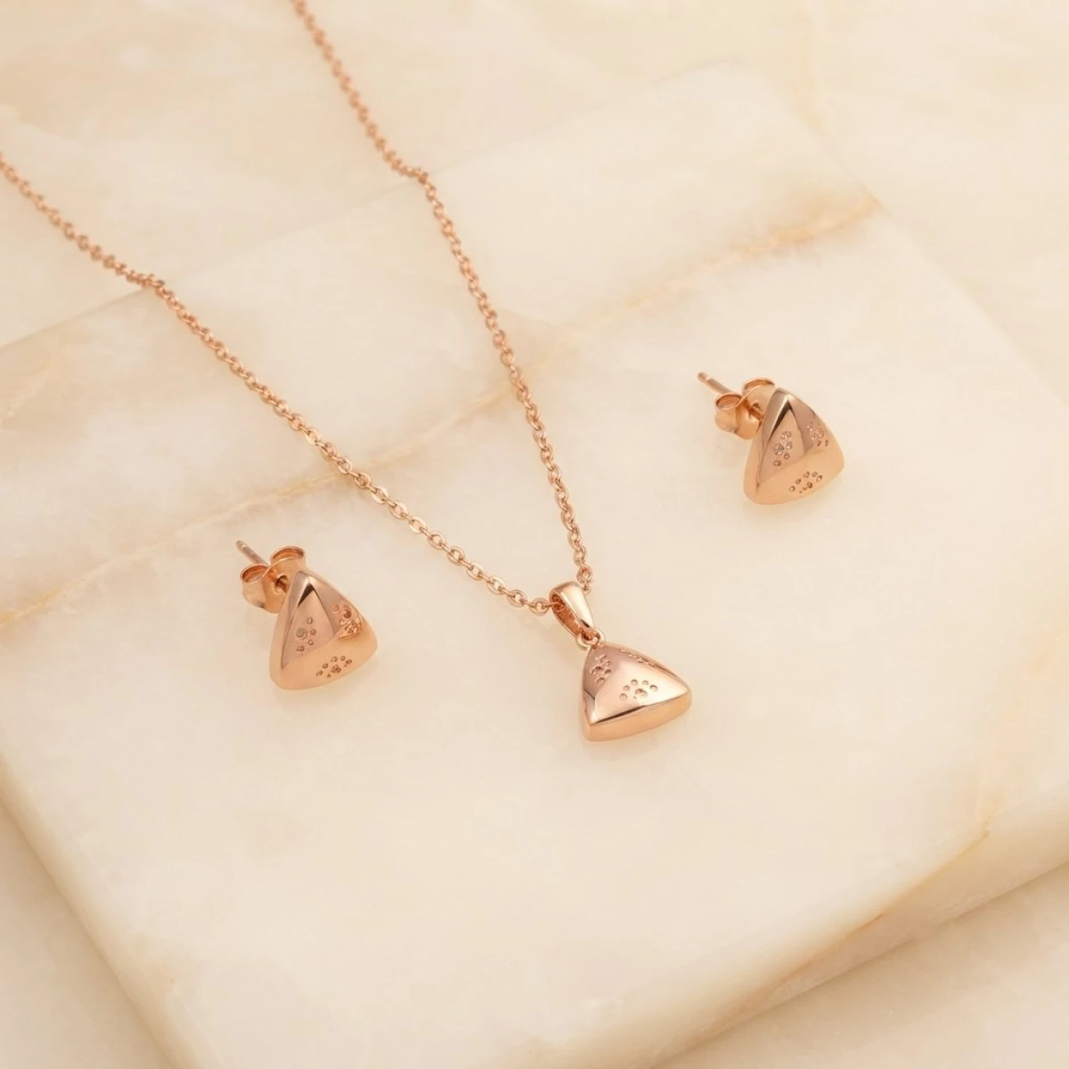Silver Triangle Pendant Half Set