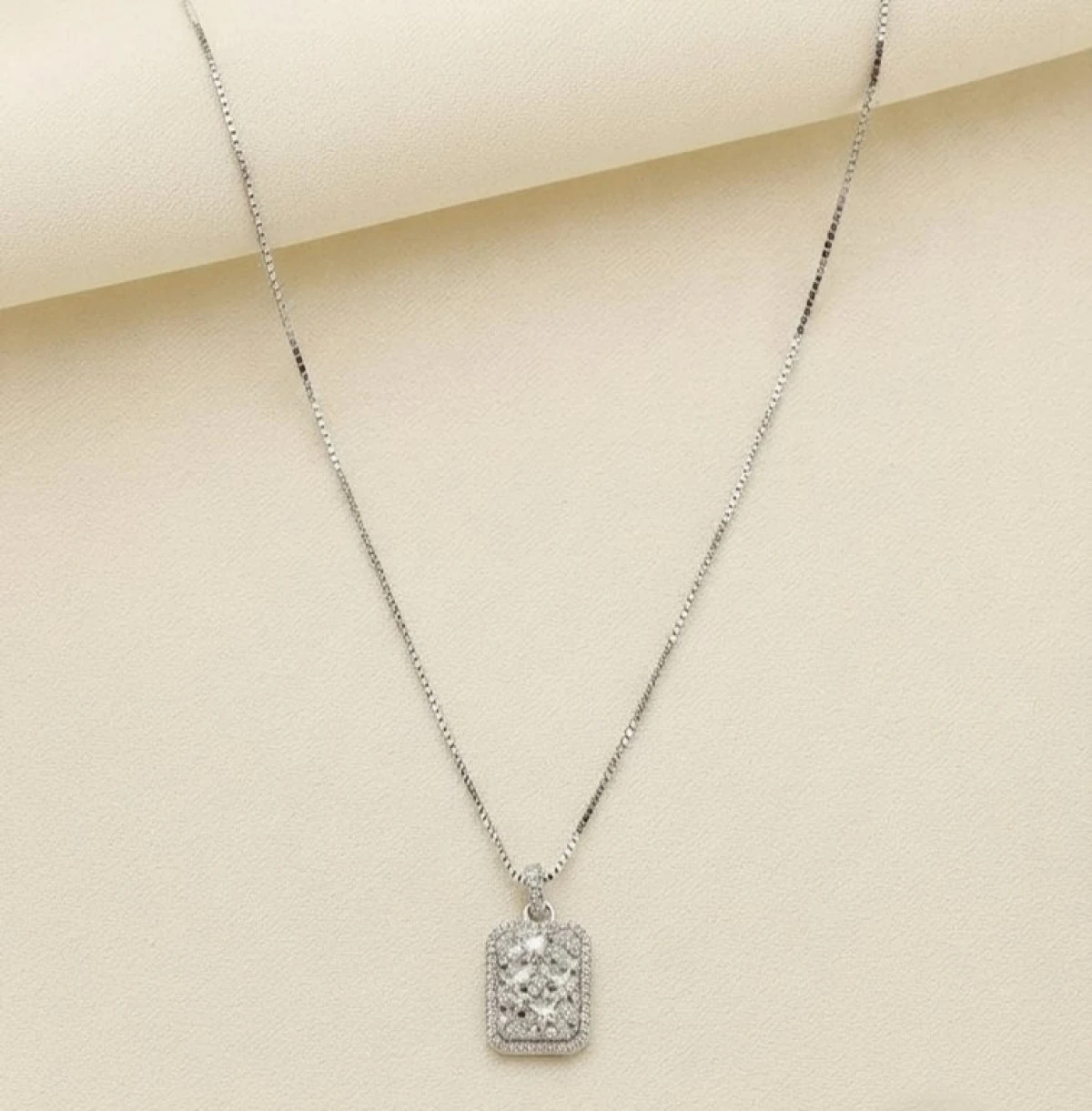 925 Silver Elegant Rectangular Pendant Set