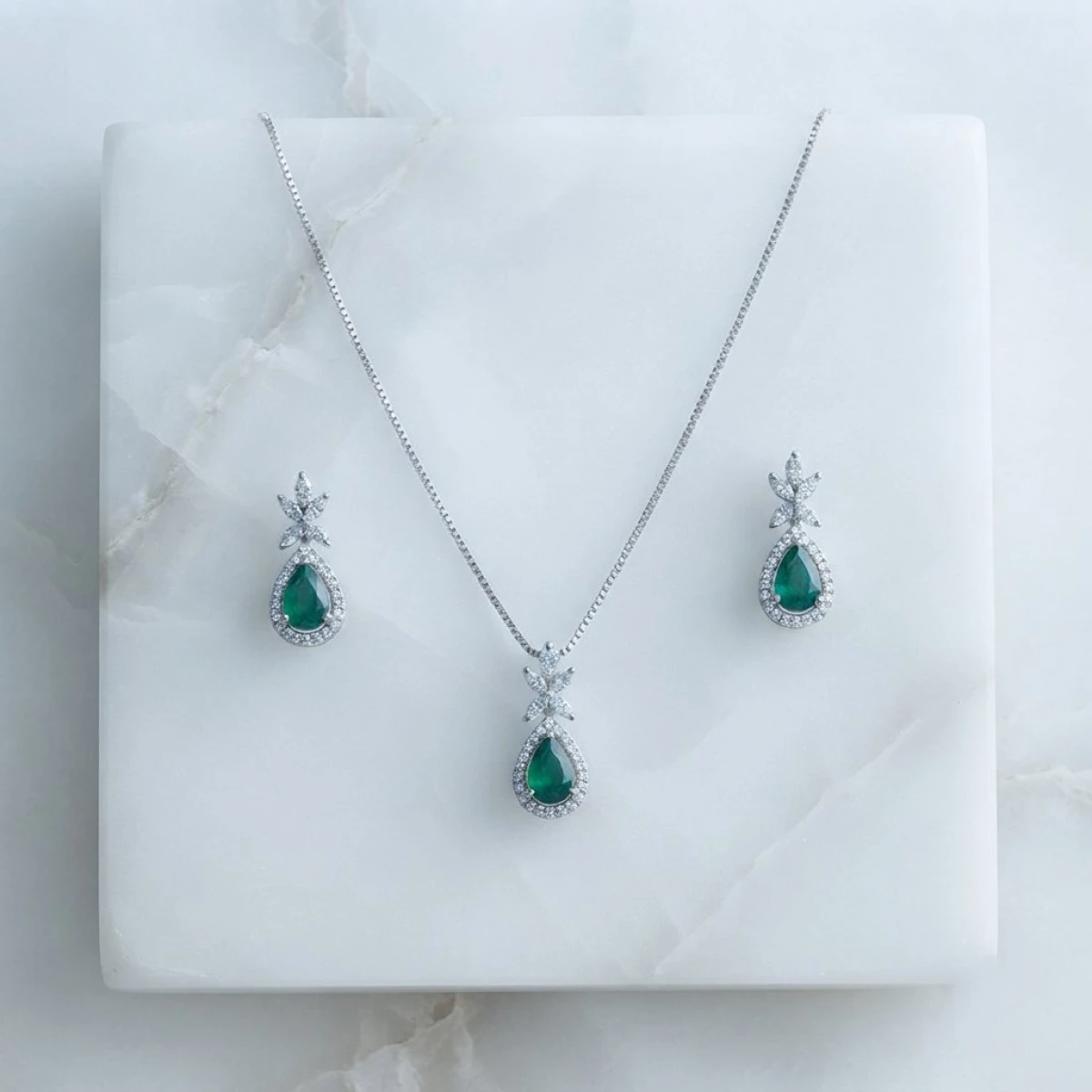 Emerald Teardrop Silver Half Set