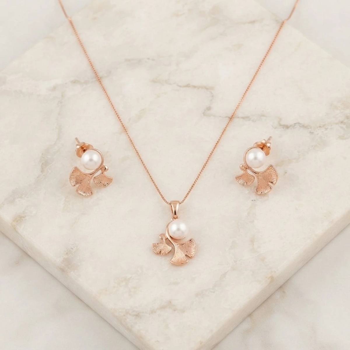 Silver Pearl Floral Half Set