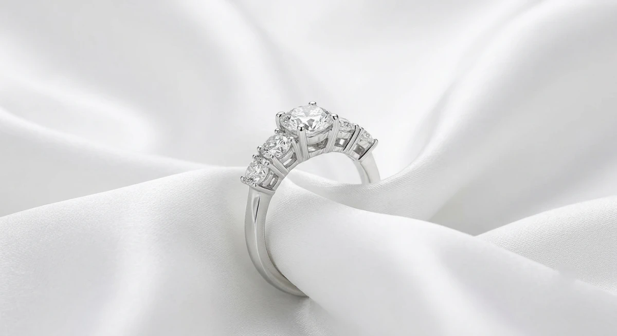 Infinite Loop Paved Lab-Grown Diamond Ring