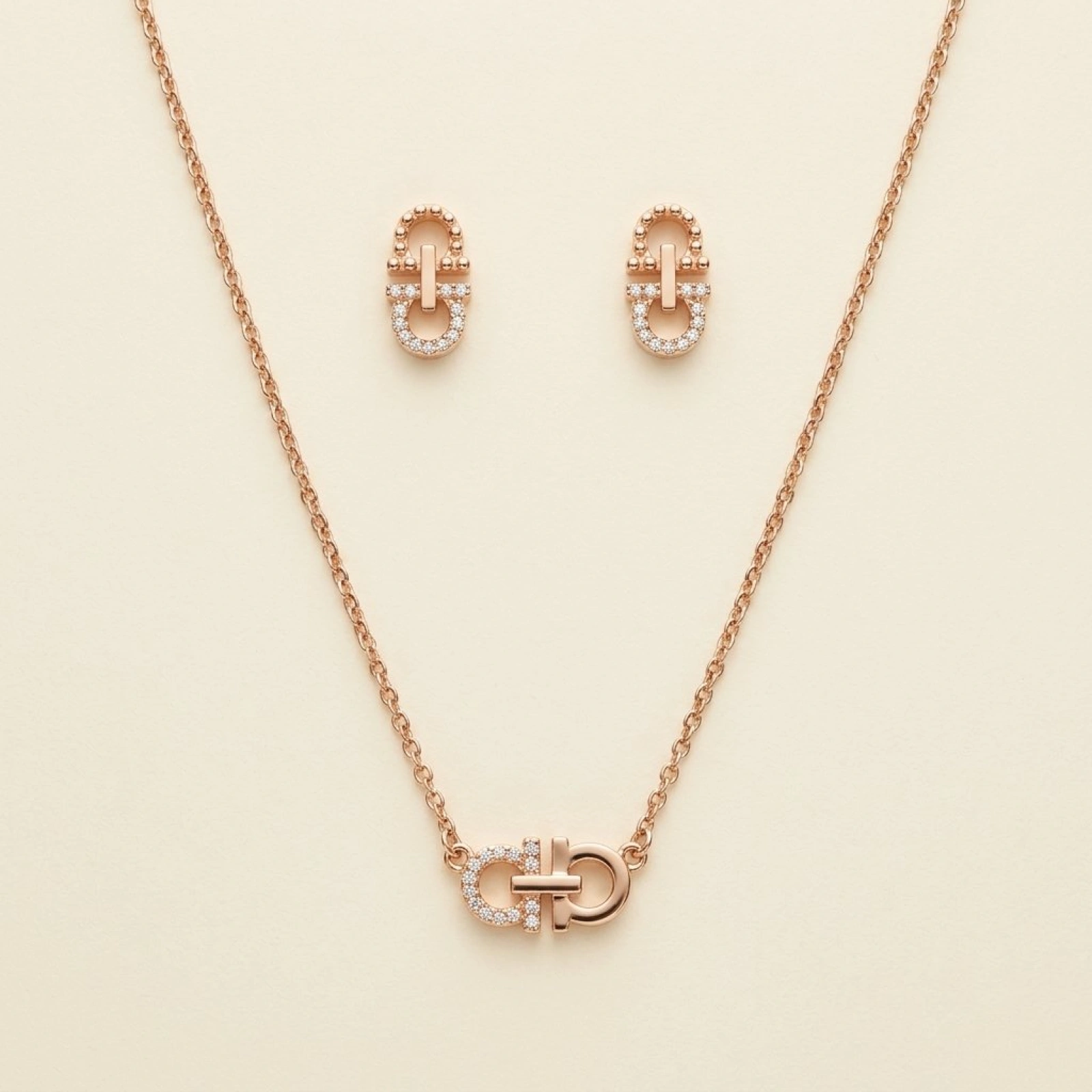 Silver Interlocking Horseshoe Link Jewelry Set