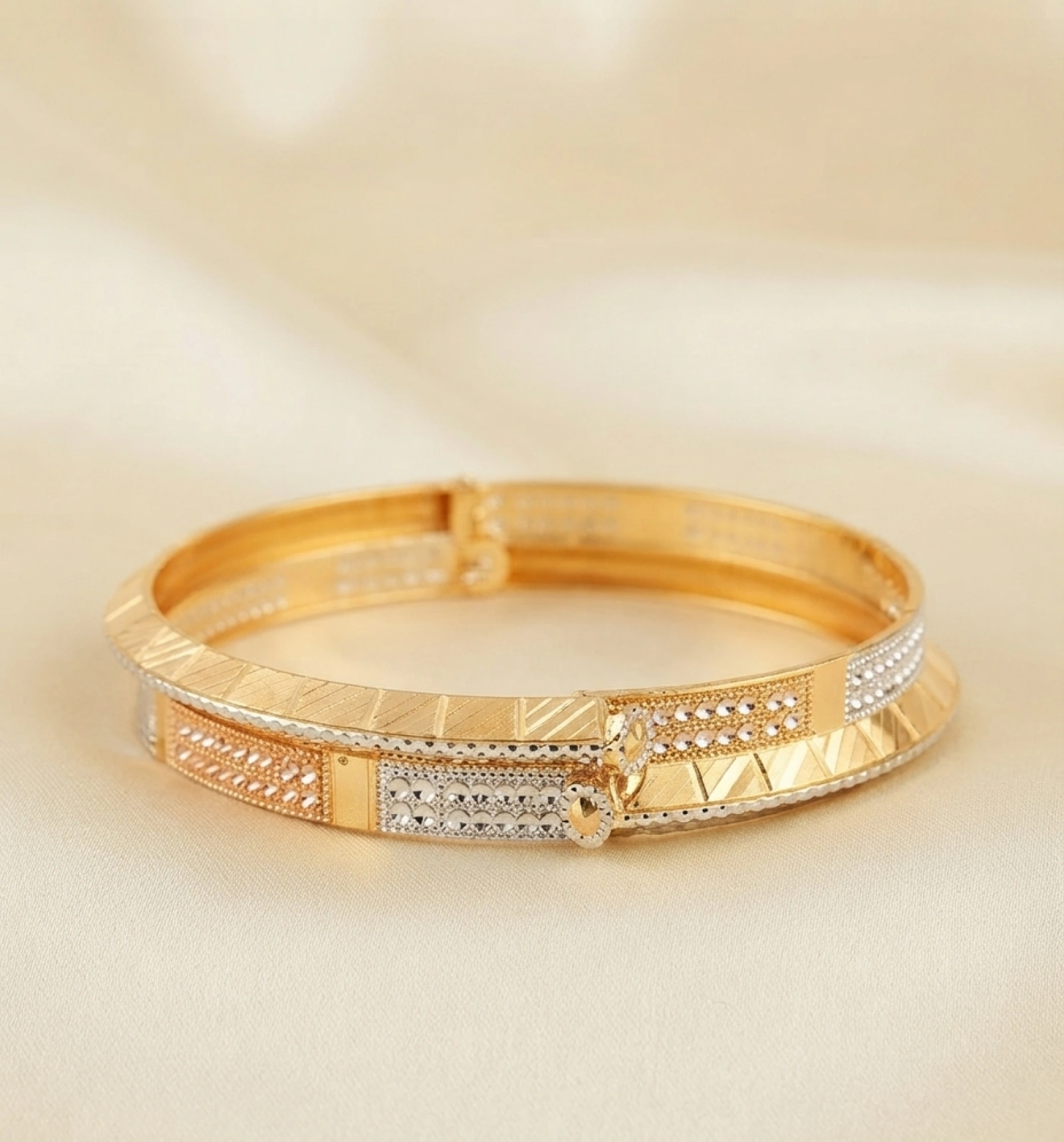 Gold Women’s Designer Bangles