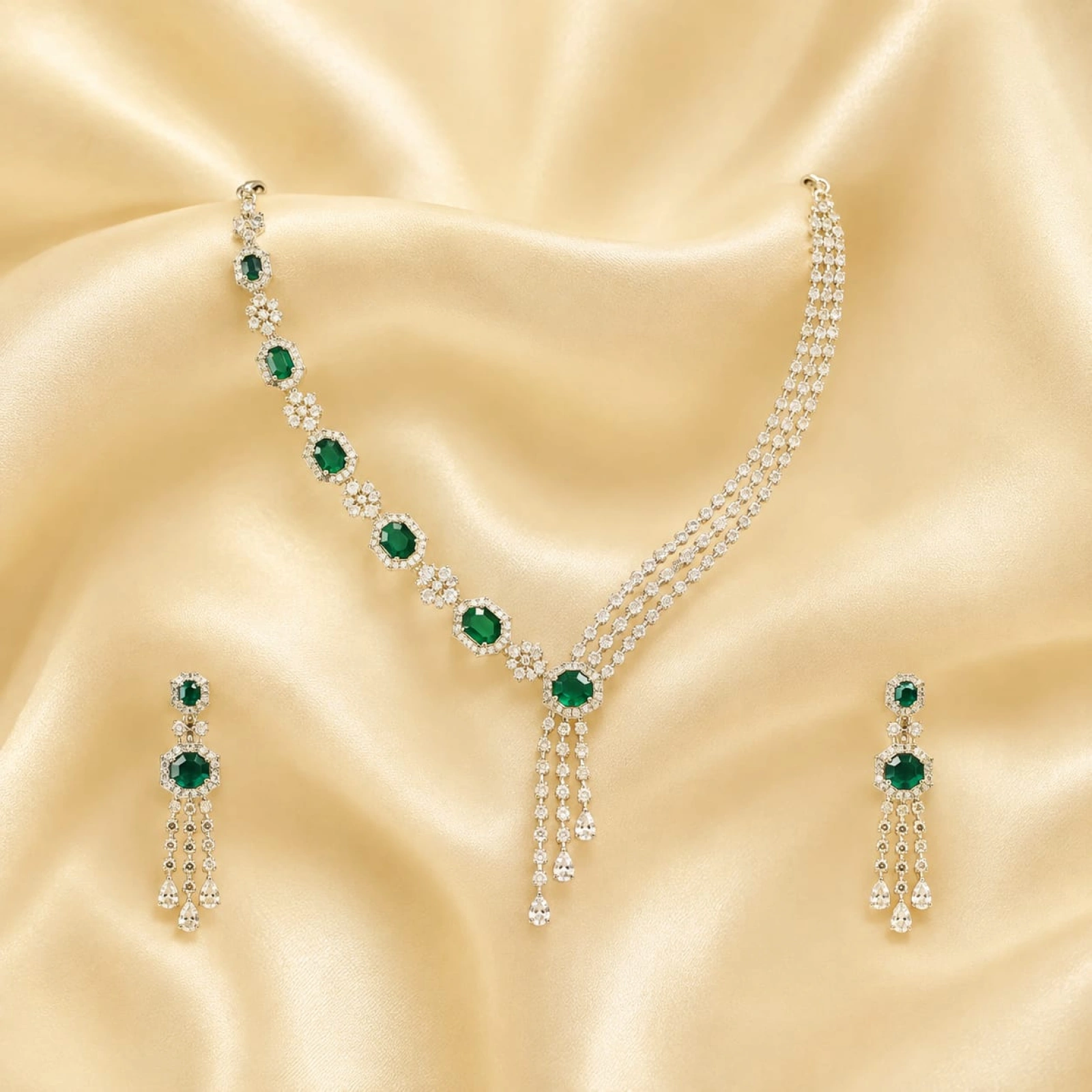 Diamond Women’s Emerald Green Half Set Necklace & Earrings