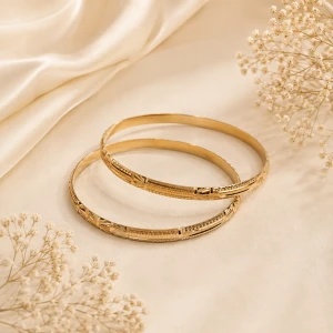Elegant Gold Women’s Geometric Textured Bangle Main View