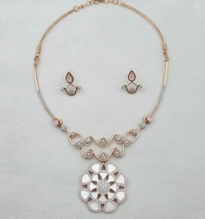 Rose Gold  Mother-of-Pearl Floral Half Set Gallery View