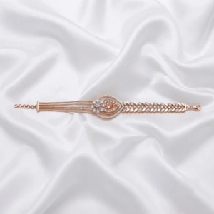 Elegant Gold Women’s Bracelet Main View