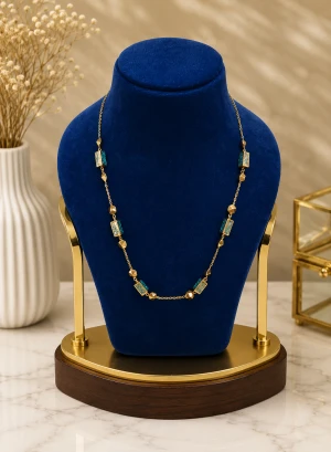 Sovereign Gold Snake Chain Main View
