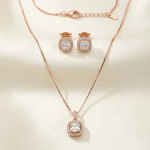 925 Silver Women’s Sparkling Pendant Half Set Main View