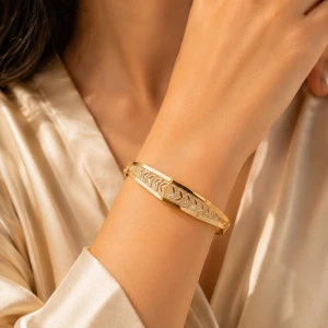 Elegant Chevron Pattern Gold Bangle Gallery View