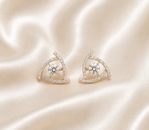 Diamond Women’s Double-Curve Stud Earrings Main View