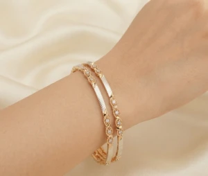 Elegant Gold Designer Women’s Bangle Gallery View