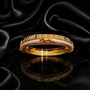 Gold Horse Motif Men’s Kada Main View