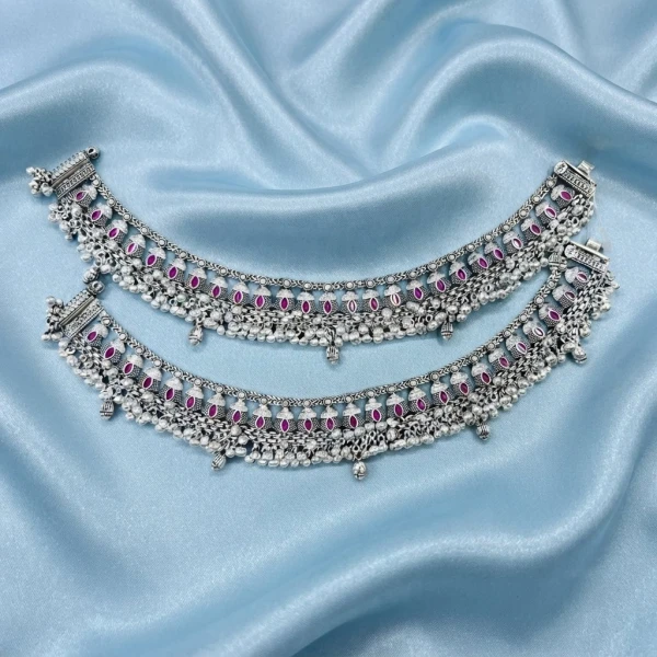 Heavy Oxidised Silver Ruby Stone Payal