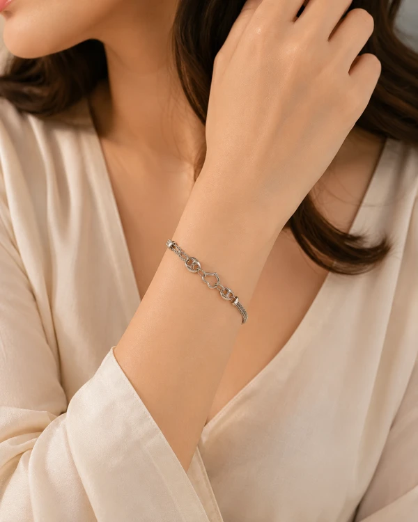 Regal Silver Chain Bracelet