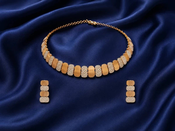 Elegant Gold Women’s Designer Half Set