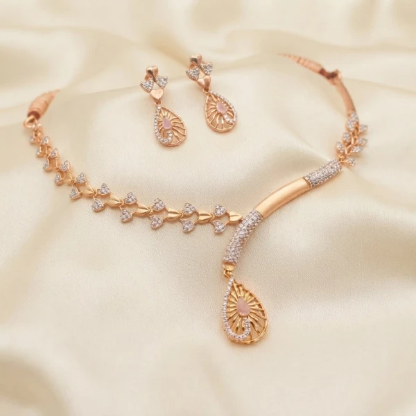 Golden Paisley Elegance Necklace Set