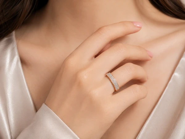 Aura Oval Solitaire Diamond Ring