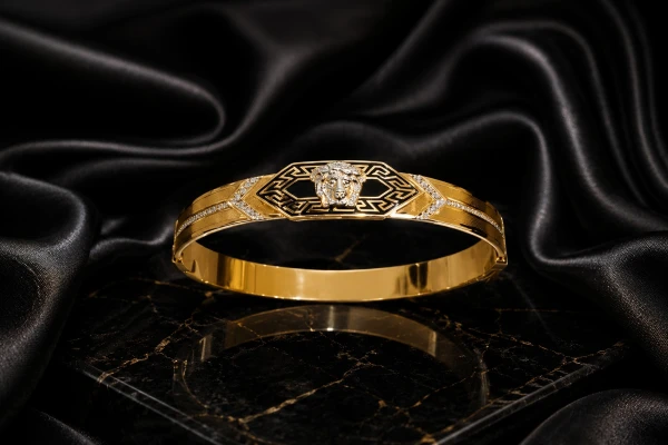 Gold Lion Motif Men’s Kada