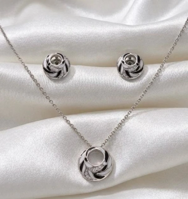 Swirl Elegance Silver Jewelry Set