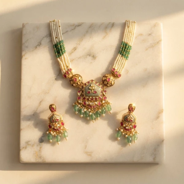 Traditional Polki & Bead Jewelry Set