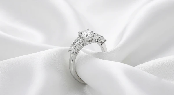 Infinite Loop Paved Lab-Grown Diamond Ring