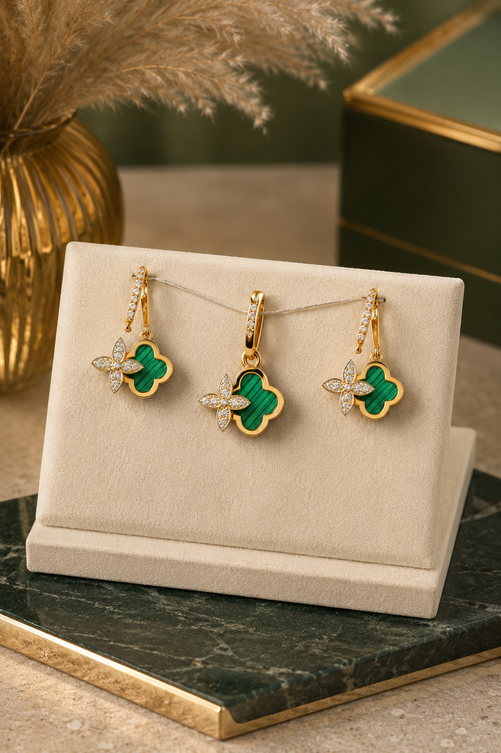 Majestic Diamond Heart Pendant Set