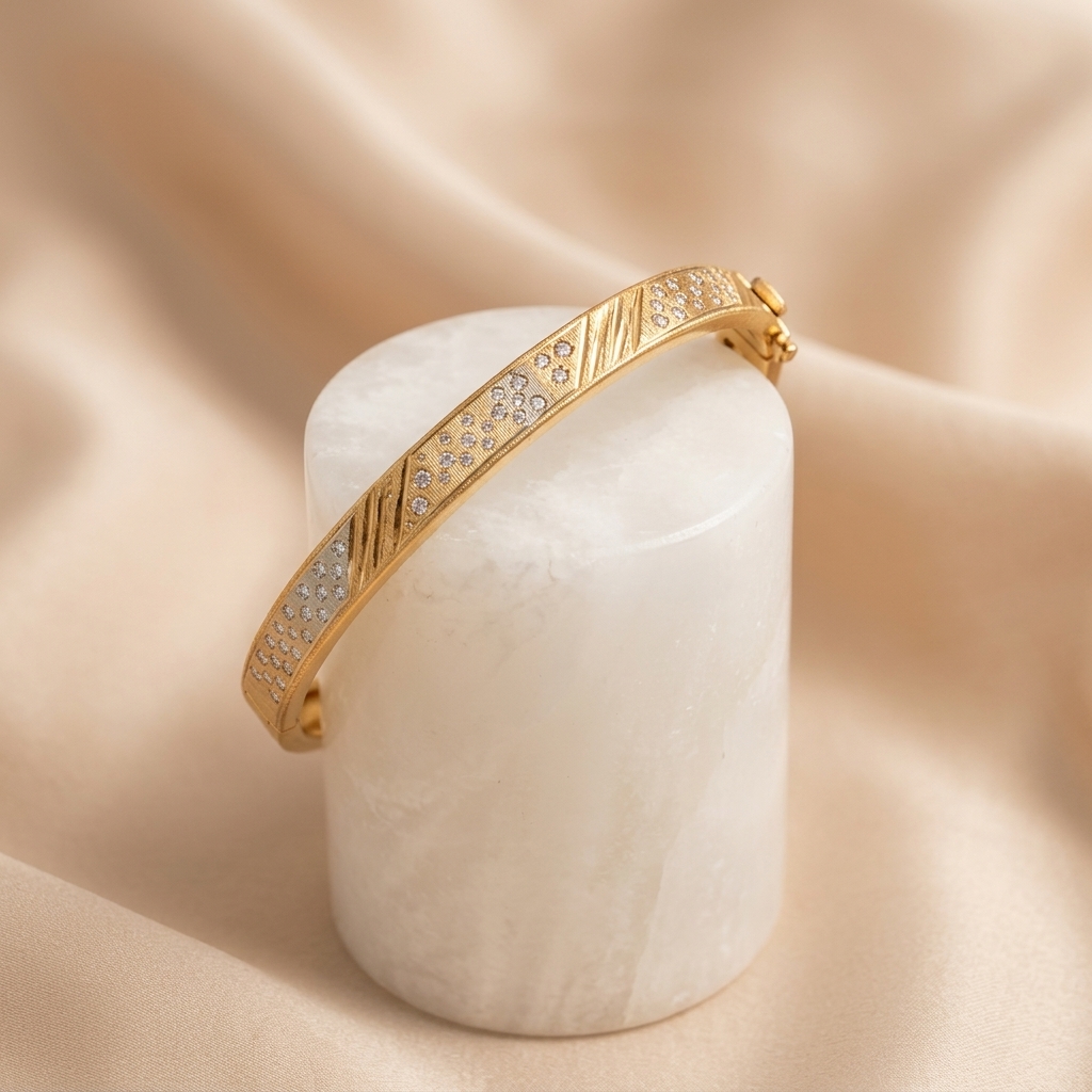 Aura Gold Traditional Kada