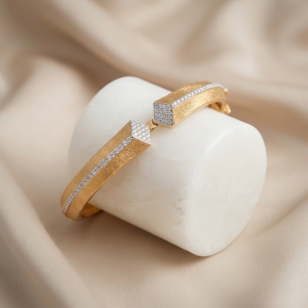 Sleek Gold Filigree Kada