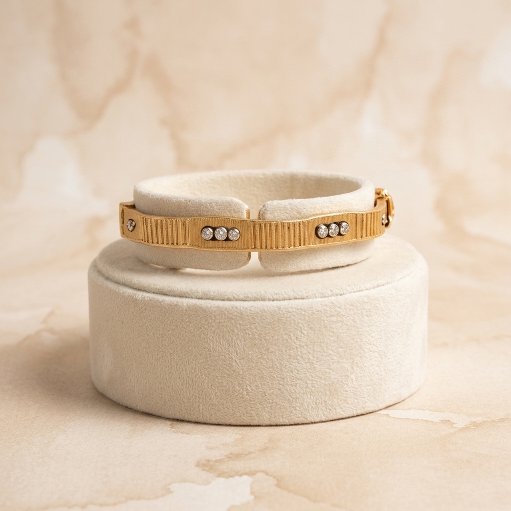 Sovereign Gold Wristlet