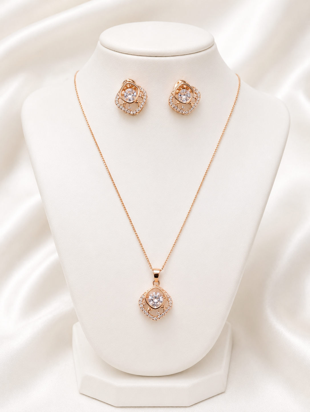 Gilded Silver Collar Set