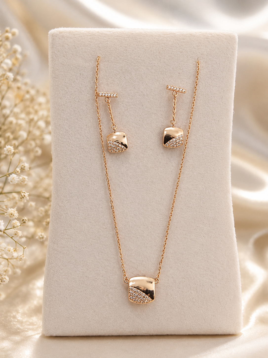 Regal Silver Choker Set
